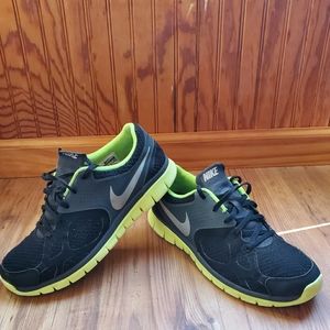 Nike vgc flex men size 10.5